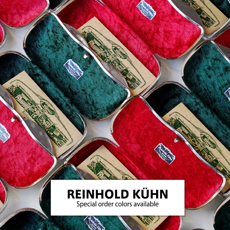 REINHOLD KÜHNのアルミ製デットストックメガネケースが店頭に並びます