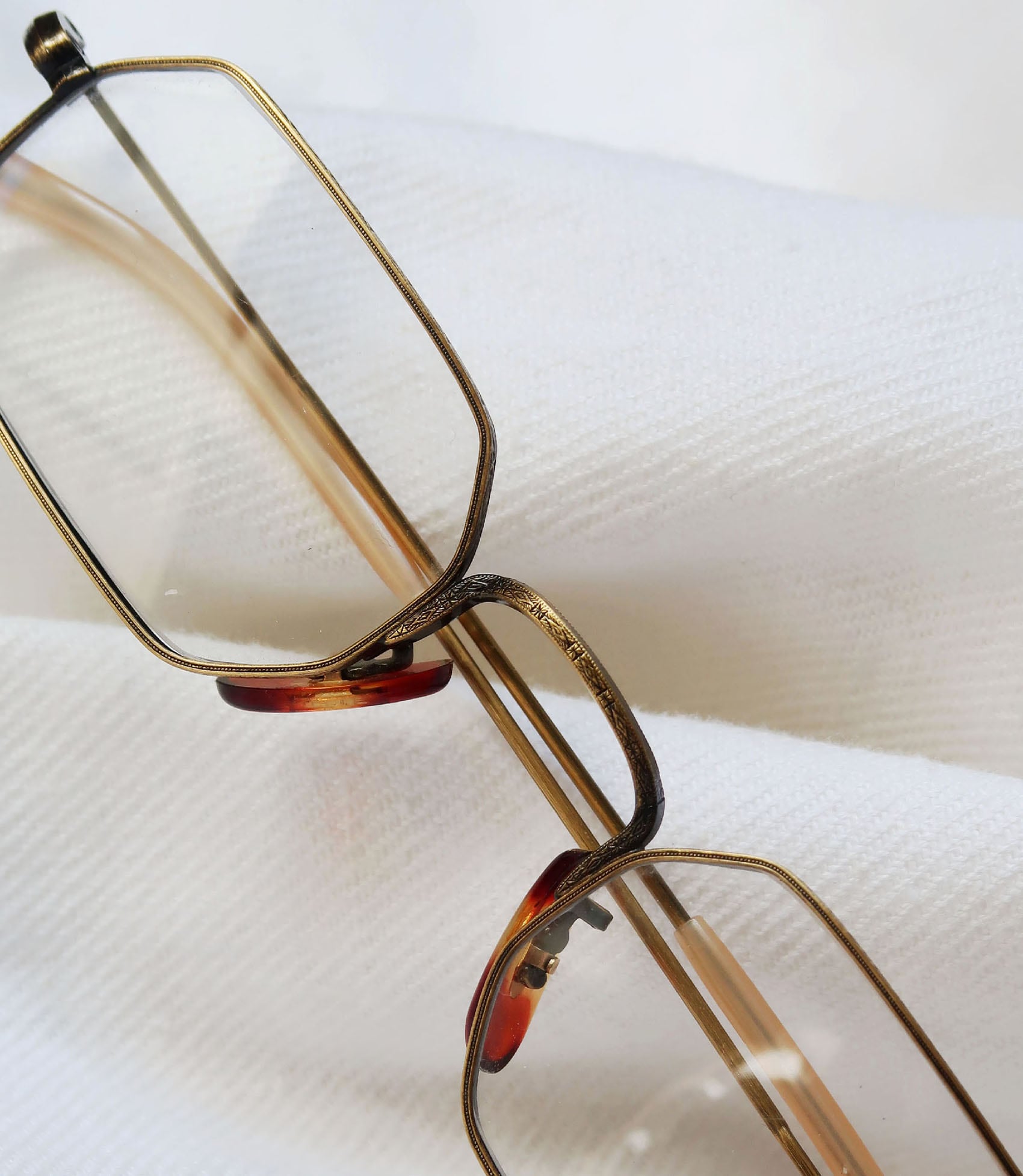 OLIVER PEOPLES OWSLEY AG