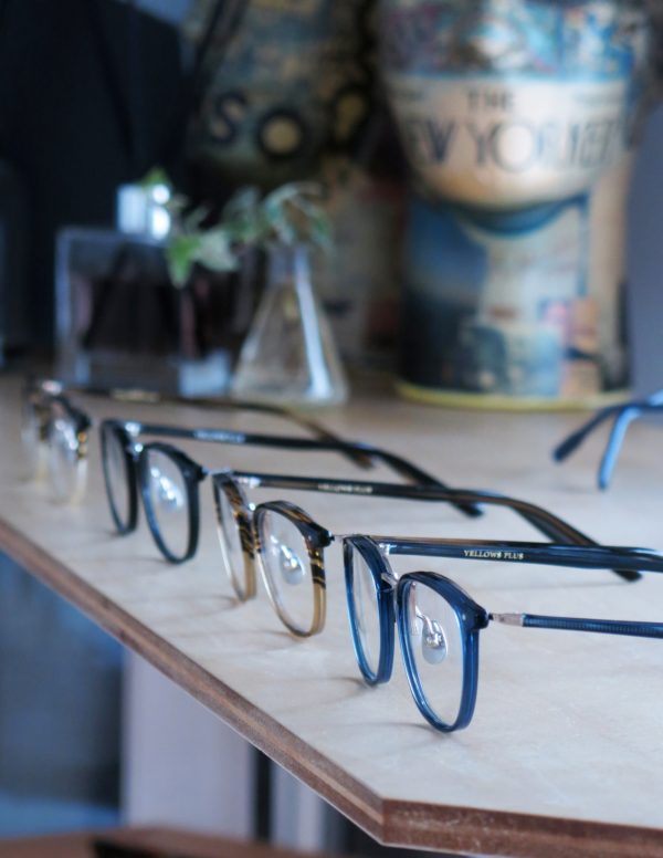 初めてのメガネからビジネスまで、YELLOWS PLUSのスモールサイズな新作