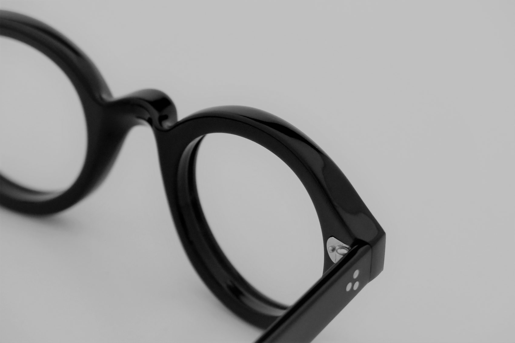 Lesca ル・コルビジェの丸眼鏡 La Corb’s col.100 Black