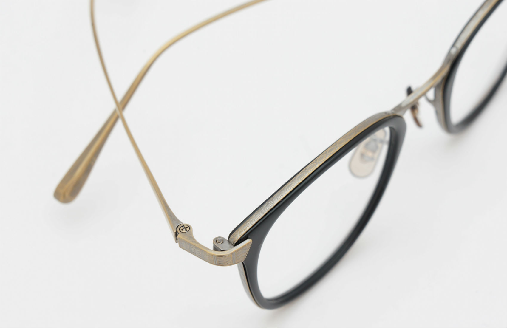 OLIVER PEOPLES Louden