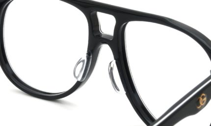 パット加工事例 No.33 Oliver Goldsmith RAY-E Black-SmithにClear-Pad/Lの場合