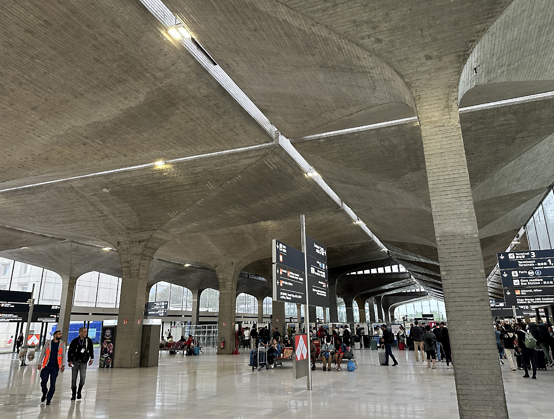SILMO Paris 2023「Aéroport Charles de Gaulle 1」駅